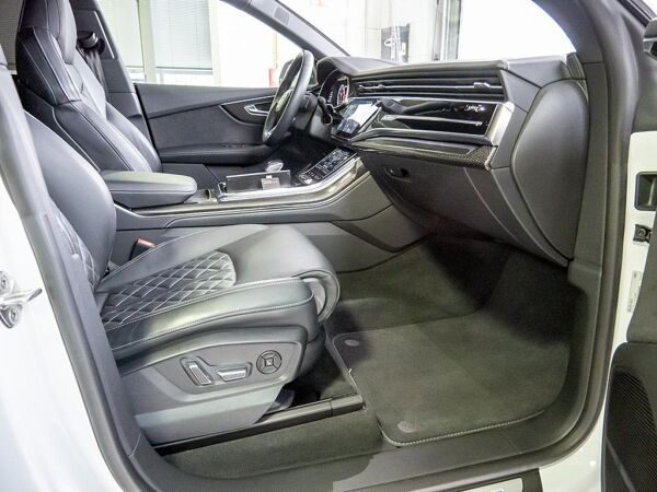 Audi SQ8 SUV competition plus TFSI quattro bild 2