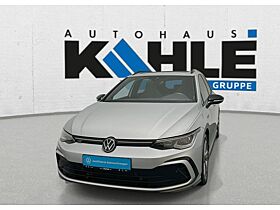 Volkswagen Golf VIII Variant 2.0 TDI DSG R-Line Pano Black Volkswagen Golf VIII Variant 2.0 TDI DSG R-Line Pano Black