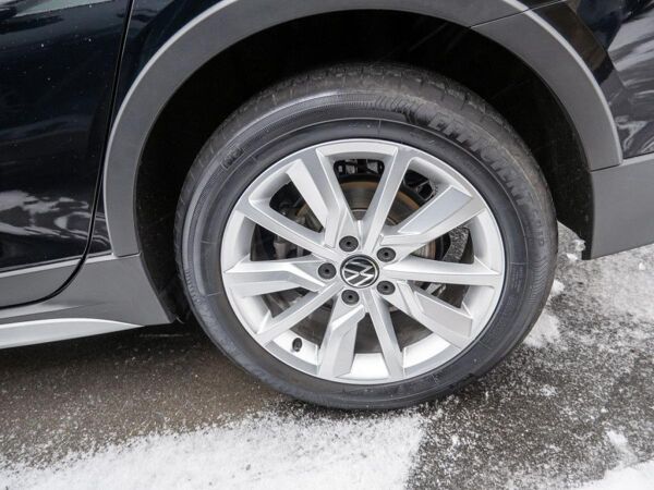 Volkswagen Golf VIII Variant 2.0 TDI DSG 4M Alltrack Navi bild 6