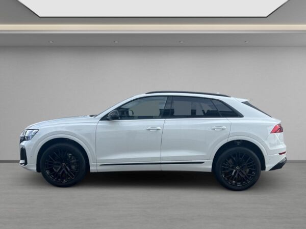 Audi SQ8 qu SUV TFSI 373 kW tiptronic Pano StHz Tv 22'' AHK bild 3