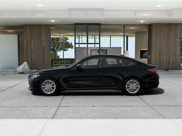 BMW i4 Gran Coupé eDrive 35, NAVI, SHZ,  Parking Assistant, uvm! bild 4