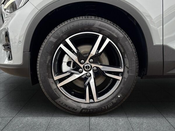 Volvo XC40 B3 2WD Plus Dark (EURO 6e) Klima bild 7