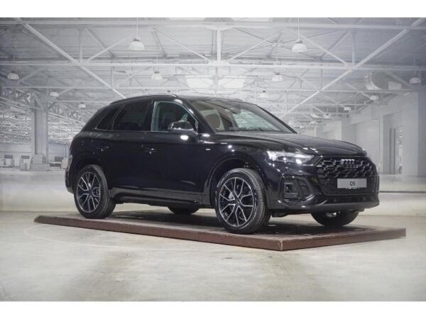 Audi Q5 S line Business 55 TFSI e quattro AHK B&O Matri bild 4