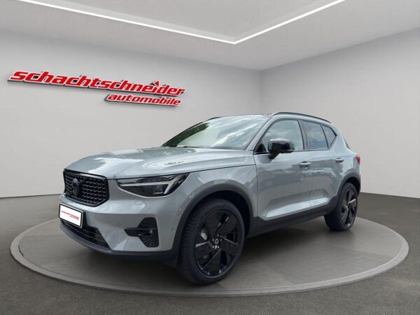 Volvo XC40 B3 B DKG Plus Black Edition bild 1