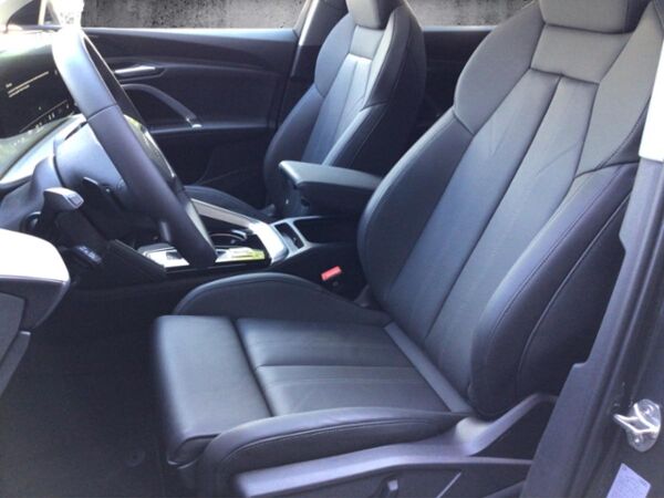 Audi Q5 Sportback 2.0 TDI quattro S-LINE 5JG/TECHPLUS bild 5