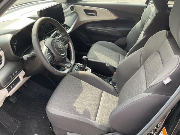 Suzuki Swift 1.2 COMFORT + HYBRID NAVI DAB LICHTSENSOR bild 6