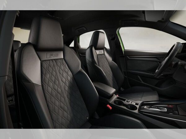 Audi RS3 Limousine "Bestellfahrzeug" bild 7