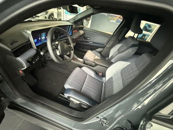 Renault R4 🛣️“Liberté 4 Ever”🔌Techno 150 Comfort Range bild 7