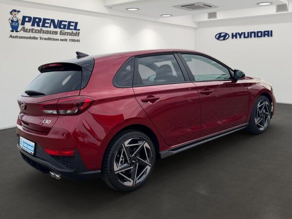 Hyundai i30 1.5T-GDi DCT 48V N-Line Pano/Navi/GRA/Kamera bild 3