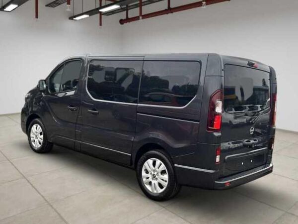 Nissan Primastar Kombi dCi 170 L1H1 Tekna Automatik 8-Sitzer bild 4
