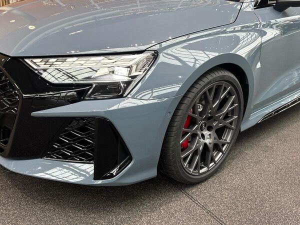 Audi RS3 Sportback Memory Digitales Cockpit Navi LED bild 6