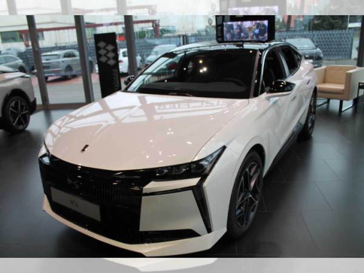 DS Automobiles N°4 ÉTOILE + Alcantara Automatik ***sofort verfügbar*** bild