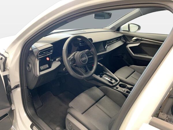 Audi A3 Sportback 35 TFSI S tronic S line ACC AUT HUD bild 6