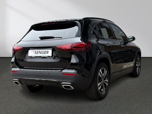 Mercedes-Benz GLA 180 d Progressive Distronic Panorama 360°-K. bild 3