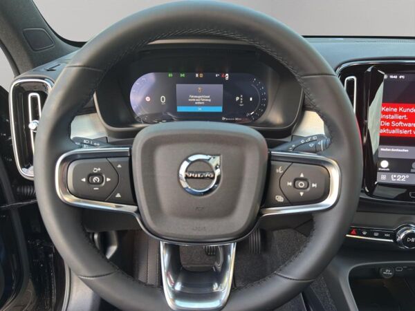 Volvo XC40 B3 B DKG Ultra Black Edition bild 6