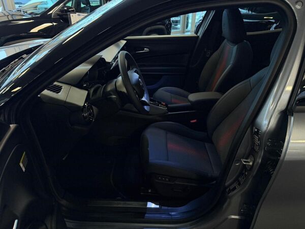 Alfa Romeo Junior Speciale 1.2 VGT 48V-Hybrid DCT in 6 Varianten  Verfügbar Abholung Mannheim bild 6