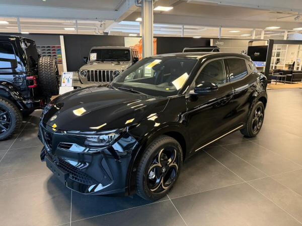 Alfa Romeo Junior Intensa 1.2 VGT 48V-Hybrid DCT Abholung Mannheim bild