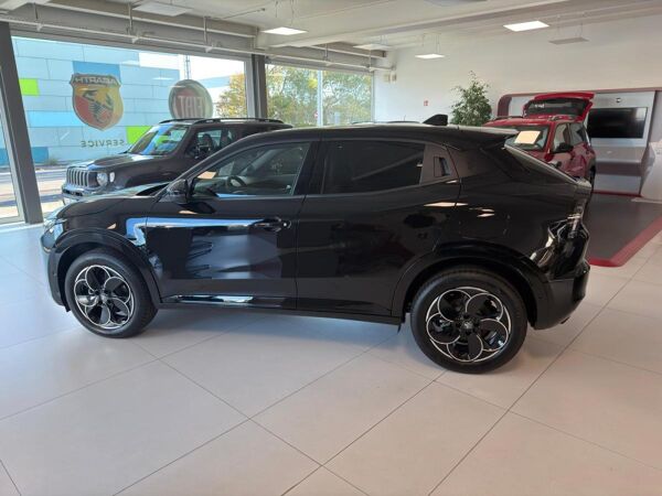 Alfa Romeo Junior 1.2 VGT 48V-Hybrid DCT Q4 Abholung Mannheim bild 3