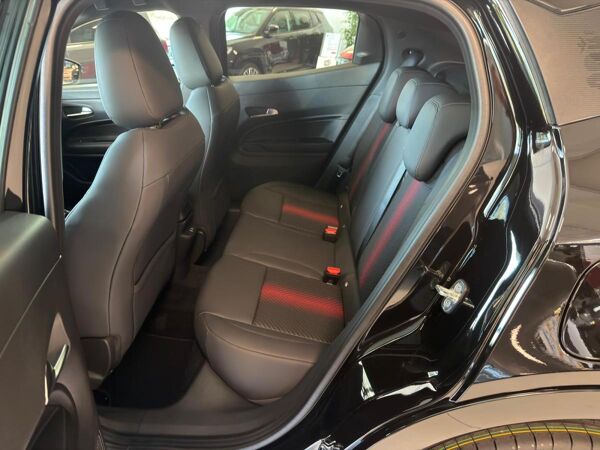Alfa Romeo Junior 1.2 VGT 48V-Hybrid DCT Q4 Abholung Mannheim bild 7