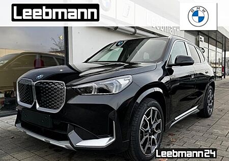 BMW iX1 eDrive20 xLine 19-Zoll/AHK/AktivSitz/LKH/RFK