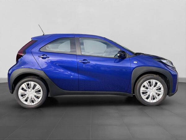 Toyota Aygo X Business Edition 72PS inkl. Metallic🚀​🚀​Engelbart-AKTION🚀​🚀​Sitzheizung / Rückfahrkamera bild 5