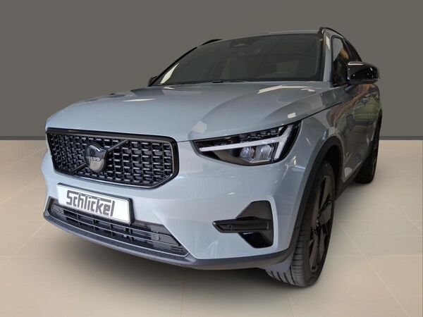 Volvo XC40 B3 Plus Black Edition bild 3