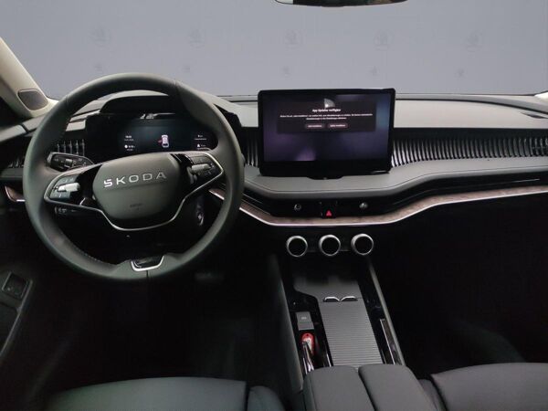 Skoda Superb Combi L&K 1.5 TSI iV DSG Hybrid AHK PANO bild 6