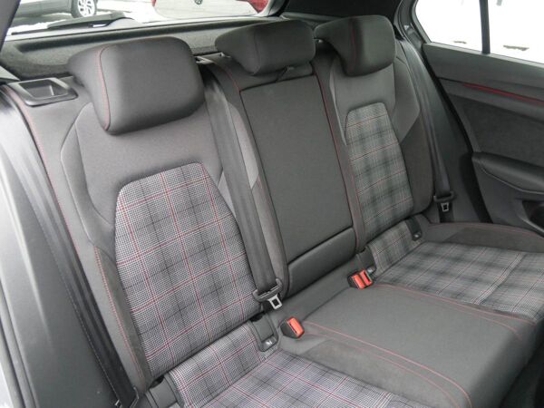 Volkswagen Golf GTI 2.0 TSI DSG Pano Kamera Navi LED bild 5