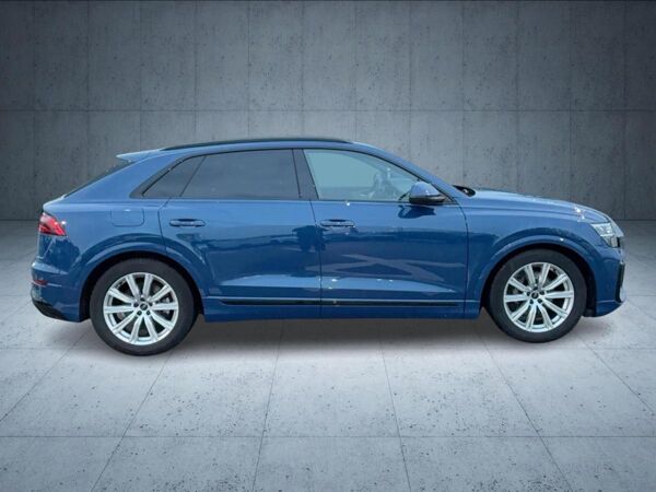 Audi Q8 SUV 50 TDI qu. tiptr. Luft PANO AHK 22 HUD bild 7