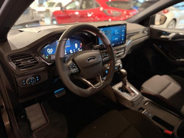 Ford Focus Turnier ST-Line X ❗️SOFORT VERFÜGBAR❗️Winter-P., Pano-Dach, Fahrerassistenz-P. bild 7