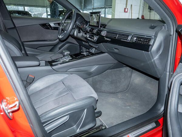 Audi A4 Avant S line 40 TDI quattro bild 2