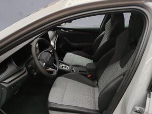 Skoda Octavia Combi Sportline 2.0 TDI DSG AHK ACC NAVI bild 5