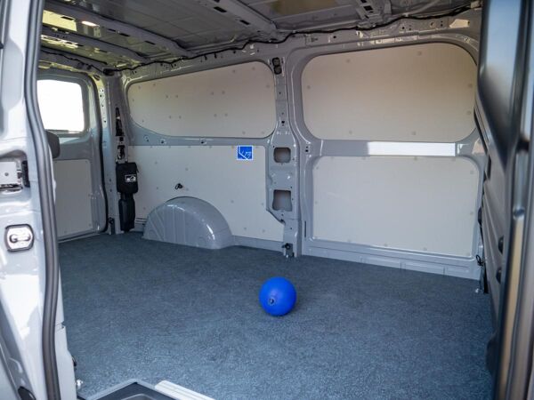 Volkswagen Transporter Kasten lang 150 PS SOFORT verfügbar! bild 4