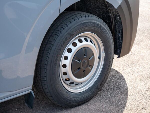 Volkswagen Transporter Kasten lang 150 PS SOFORT verfügbar! bild 5