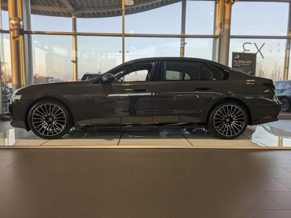 BMW 740 740d xDrive M Sportpaket bild 3