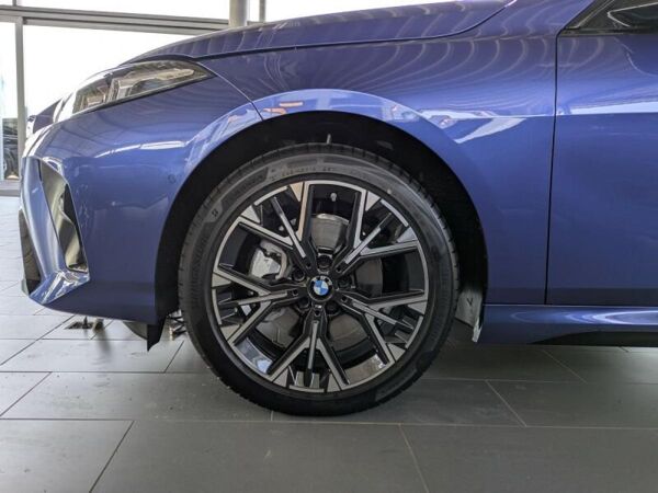 BMW 220 bild 6
