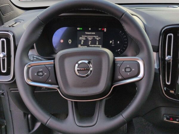 Volvo XC40 B3 B DKG Plus Dark+LichtPak+Standh.+SOFORT bild 6