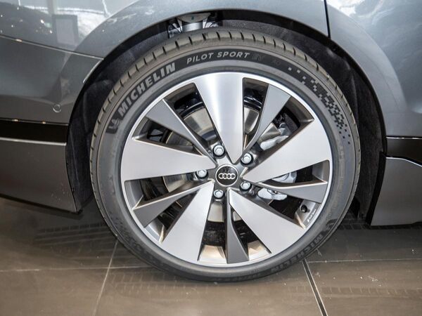 Audi A6 e-tron Sportback S line business quattro bild 5