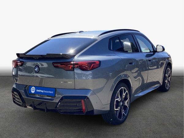 BMW iX2 xDrive30 , 5-türig (Strom) bild 2