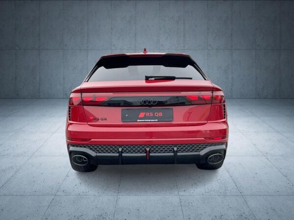 Audi RS Q8 SUV performance tiptr. FwpAdv Vmax305 23 bild 5