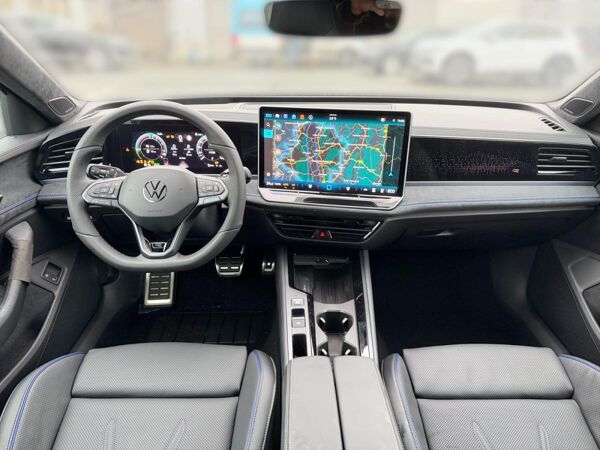 Volkswagen Passat R-Line "Signature" 1.5 eHybrid DSG !! voll !! *Pano*AHK*WKR* !! sofort verfügbar !! bild 6
