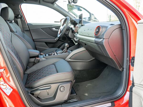 Audi Q2 S line 40 TFSI quattro bild 2
