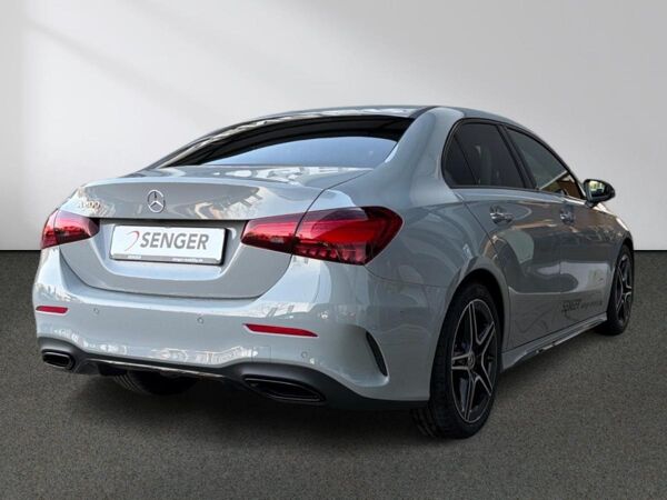 Mercedes-Benz A 200 Limousine AMG Standheizung Kamera LED AHK bild 3