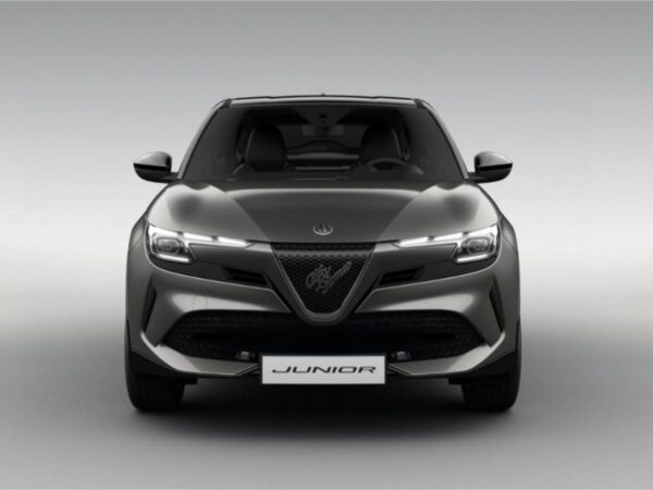 Alfa Romeo Junior Ibrida Sport Speciale MY26 1.2 VGT Hybrid 145PS LED bild 5