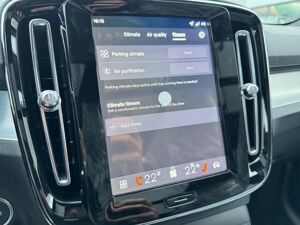 Volvo XC40 B4 DKG ULTRA DARK - Inklusive Anhängerkupplung! - Standheizung - Sofort lieferbar! bild 6