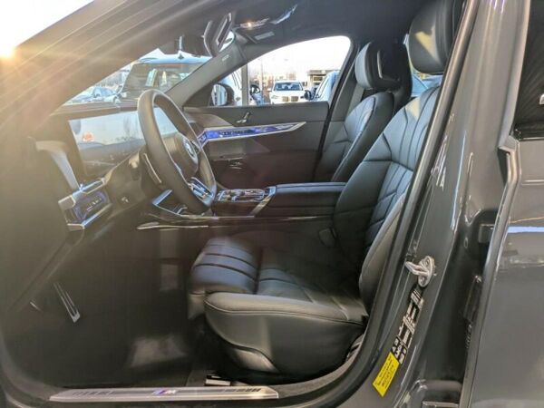 BMW 740 740d xDrive M Sportpaket bild 7