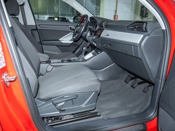 Audi Q3 35 TDI bild 2