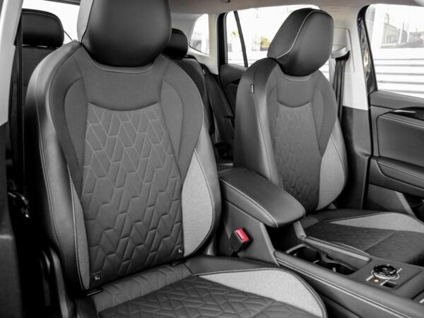 Volkswagen Tiguan 1.5 eTSI GOAL ACC AHK LED KAMERA NAVI bild 7