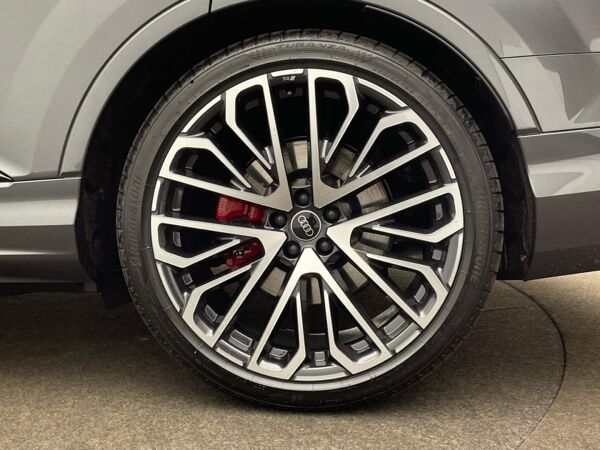 Audi Q7 TFSIe Hybrid 250 kW quattro tiptronic S line bild 6
