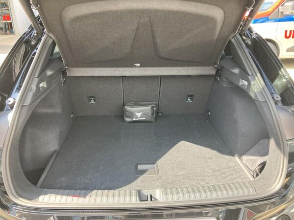 Cupra Terramar Terramar 2.0 TSI 4Drive AHK/HUD/Navi/Sennheiser/20" bild 7